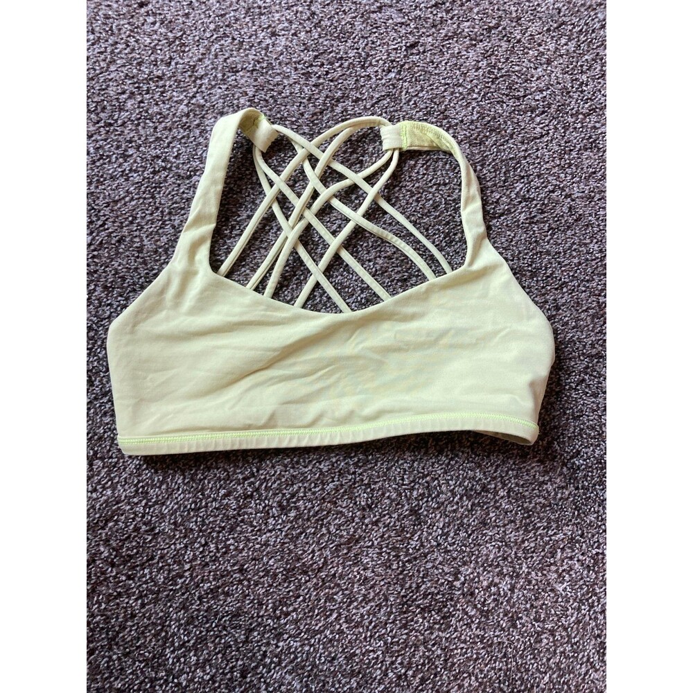 Lululemon Free to Be Bra